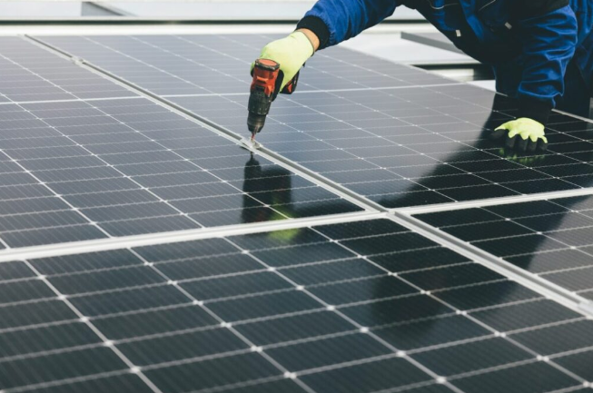 European Parliament approves legal requirement to install solar energy in buildings